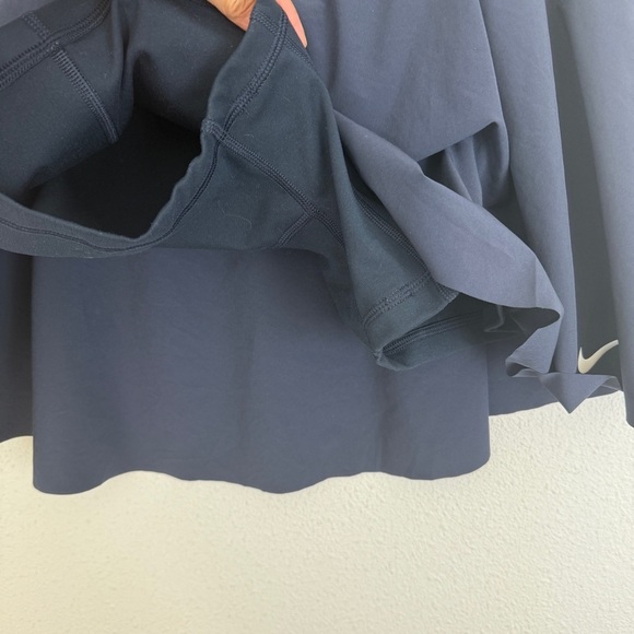 Nike Women’s 15” Dri-FIT Advantage Golf Skort Skirt Short Large - Picture 5 of 8